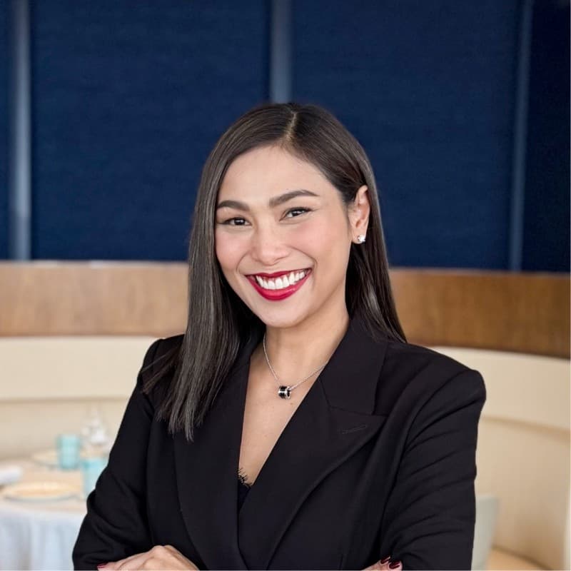 Portrait of Dr. Gift — Thanatchaporn Jaruwanakul